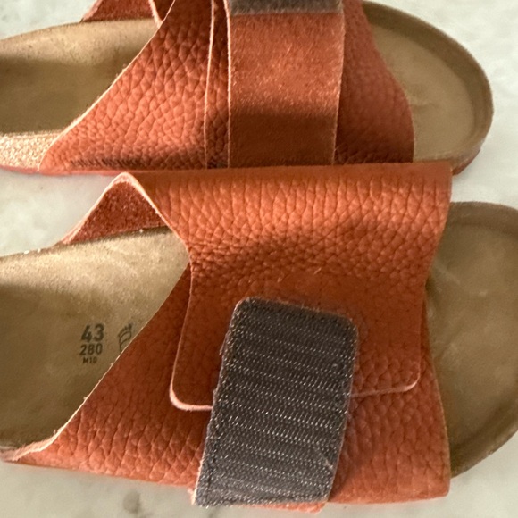 Birkenstock Desert Buck Burnt Clay Kyoto Sandals Size 43
10-10 1/2 - Picture 6 of 7